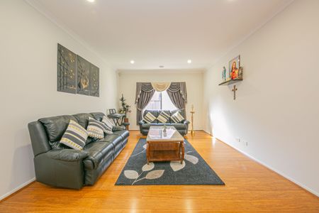 Spacious, Stylish 4-Bedroom Home for Rent - Available 27/11/2025 **New open time 22/11/2025 - Photo 3