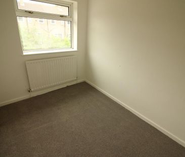 3 bedroom house to rent - Photo 3