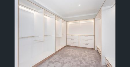 IMMACULATE HOME WITH INTERNAL LIFT - Photo 3