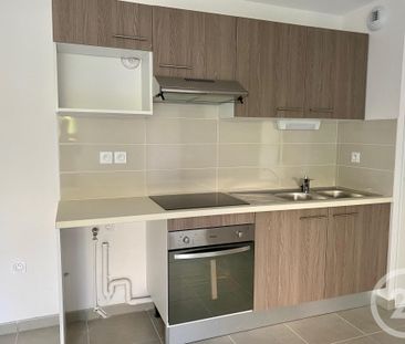 Location Appartement 3 pièces 65m² MONTAUBAN 82000 - Photo 4