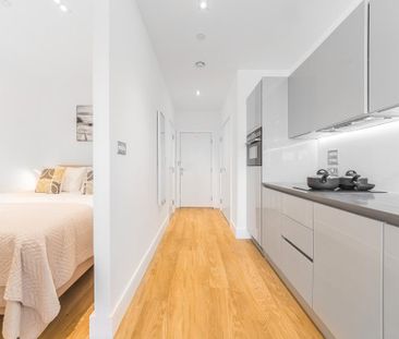 Studio to rent - Photo 1