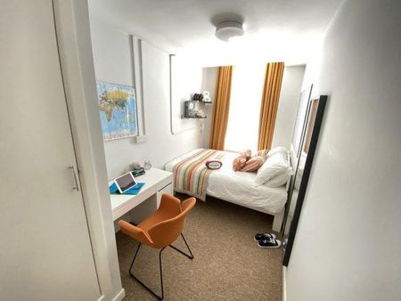 6 bedroom house share to rent - Photo 3