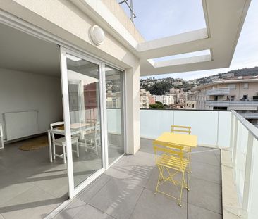 Location Appartement 1 pièce 26m² NICE 06300 - Photo 2