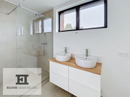 Location Maison 7 pièces 145m² ISNEAUVILLE 76230 - Photo 3
