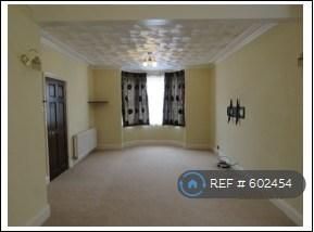3 bedroom detached house to rent - Photo 3