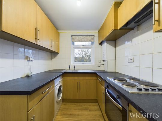 1 bedroom Apartment - UPPERFIELD ROAD, WELWYN GARDEN CITY. - Photo 1