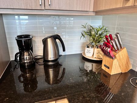 For Lease - 9600 Yonge Street Unit# 807B, Richmond Hill, Ontario - Photo 4