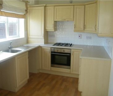 Clos Yr Hesg, Swansea, SA7 - Photo 2