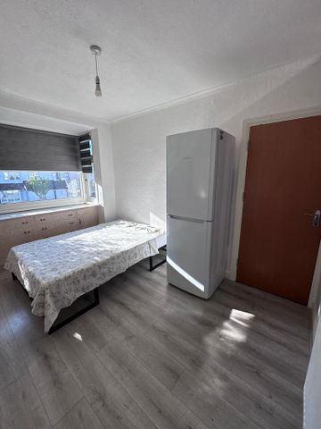 5 bedroom house to rent - Photo 4