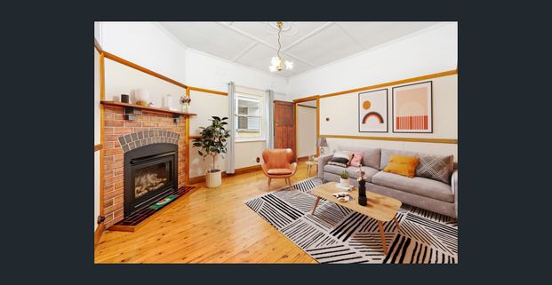 Ideal location! - Photo 1