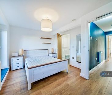 4 bedroom terraced house to rent - Photo 2