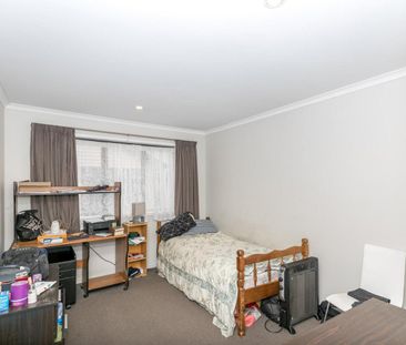 Modern Townhouse - Photo 1