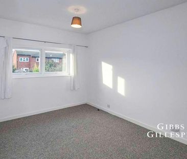 Lyneham Walk, Eastcote, HA5 - Photo 2