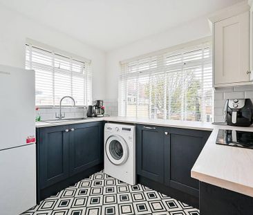 2 bedroom flat to rent - Photo 6