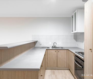 12a/12 Albermarle Place, Phillip ACT 2606 - Apartment For Rent | Do... - Photo 2