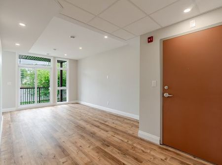 For Lease - 659 Donat Street Unit# 102, Vanier and Kingsview Park, Ontario - Photo 3