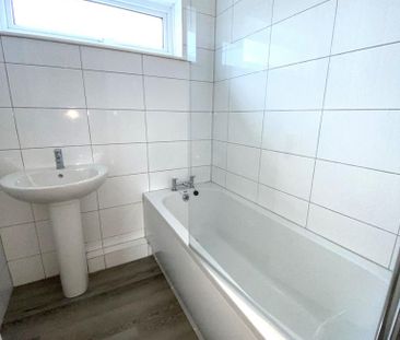 3 bedroom apartment to rent - Photo 6