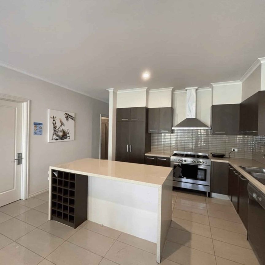 Room 4 (Non Ensuite) - Photo 1