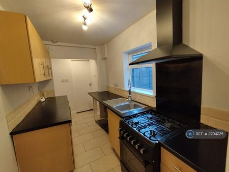 2 bedroom terraced house to rent - Photo 5