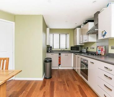 3 bedroom detached house to rent - Photo 4