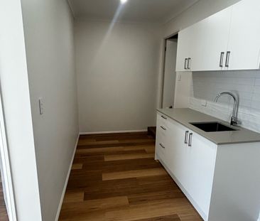 Ashmore - Photo 1