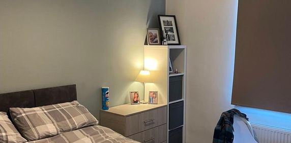 4 bedroom house of multiple occupation to rent - Photo 2