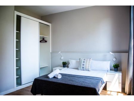 Estudio de alquiler en Calle Sants, Sants - Photo 3