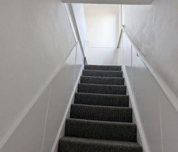 2 bedroom house to rent - Photo 2