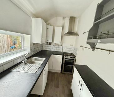 3 bedroom terraced house to rent - Photo 5