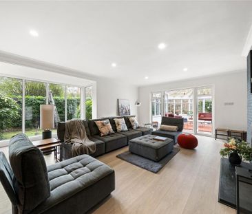 5 bedroom detached house to rent - Photo 4