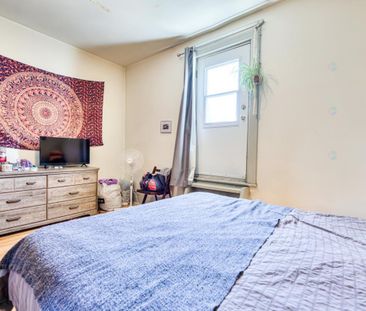 1254 Rue MacKay #5 - Photo 4