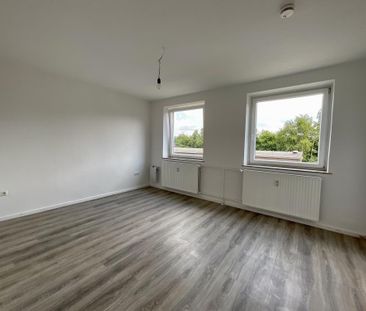 Bezugsfrei zum 24.06.24! Großzügige 4 ZKB-Wohnung im 3. OG zentral nähe Hauptbahnhof - Photo 2