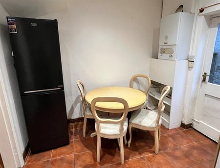 2 Bedroom Terraced To Let - Photo 2