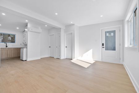 For Lease - 598 Kirkwood Avenue Unit# 6, Westboro - Hampton Park, Ontario - Photo 2