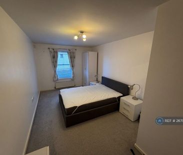 2 bedroom flat to rent - Photo 5