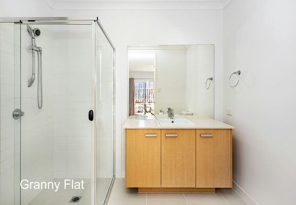 3a Perkins Close, Reedy Creek QLD 4227 - House For Rent | Domain - Photo 1