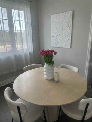 For Lease - 3048 John Mckay Boulevard, Oakville, Ontario - Photo 1