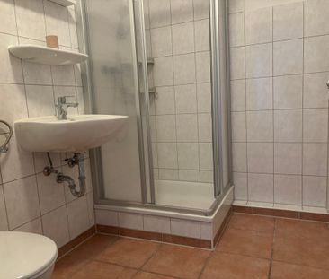 Helle City-Wohnung mit Duschbad und Balkon - Foto 4