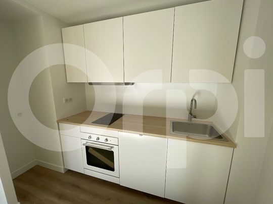 Appartement 2 pièces 29m2 MARSEILLE 8EME 795 euros - Photo 1