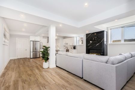 For Lease - 21 Lacrosse Trail, Vaughan, Ontario - Photo 2