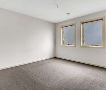 4/126-128 Glenlyon Road, Brunswick VIC 3056 - Photo 2