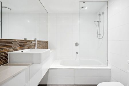 3/141-143 Yarra Street, Geelong - Photo 2