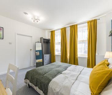 1 bedroom in a flat share to rent - Photo 4