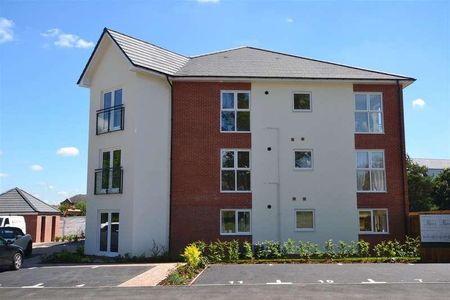 Tomlin House, WR14 - Photo 3