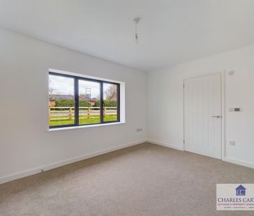 4 bedroom bungalow to rent - Photo 2