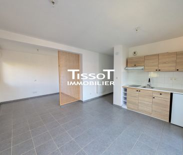 Location Appartement 1 pièce 32m² NIMES 30000 - Photo 3