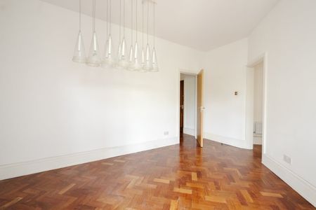 2 bedroom penthouse to rent - Photo 4