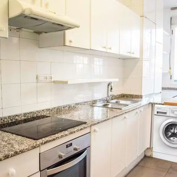 Calle Castellón, Valencia, Valencian Community 46004 - Photo 1