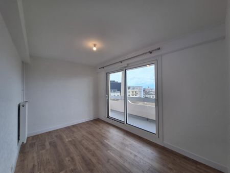 Appartement T5 à louer - 106 m² - Photo 2