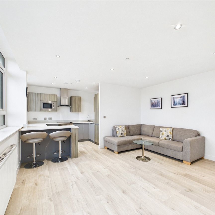 Springfield Road, Chelmsford, Essex, CM2 6JG - Photo 1